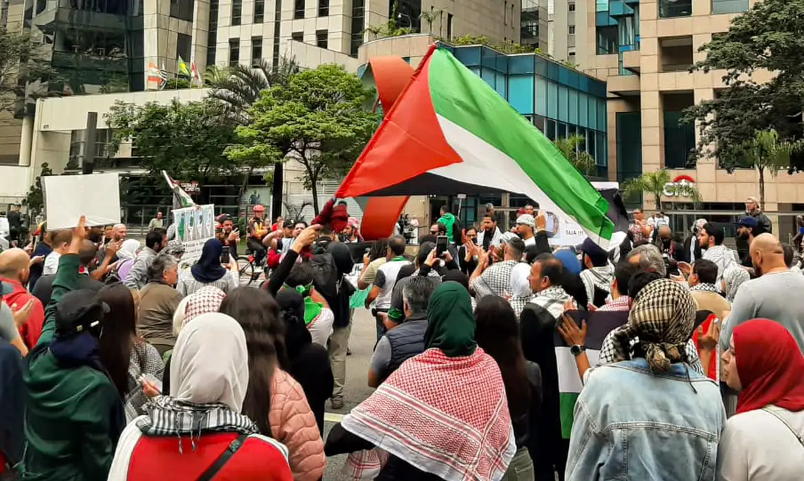 Protesto pede fim do cerco e bombardeios à Faixa de Gaza - São Paulo - 15/10/2023