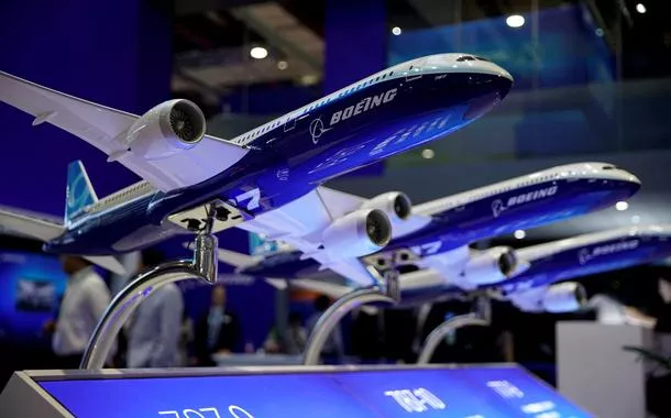 Miniatura de avião da Boeing exposta em feira de comércio exterior em Xangai, na China - 06/11/2019 