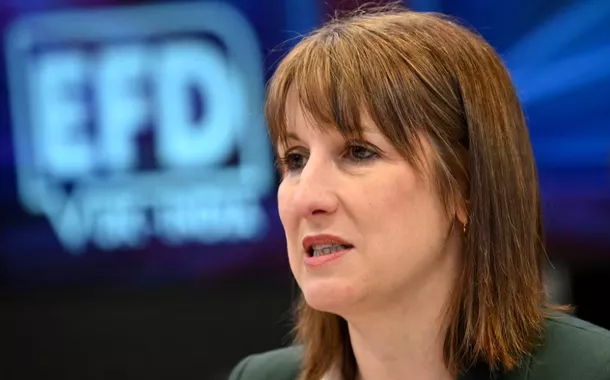 Chanceler do Tesouro do Reino Unido defende laços econômicos com a China​: "seria muito tolo não se envolver"