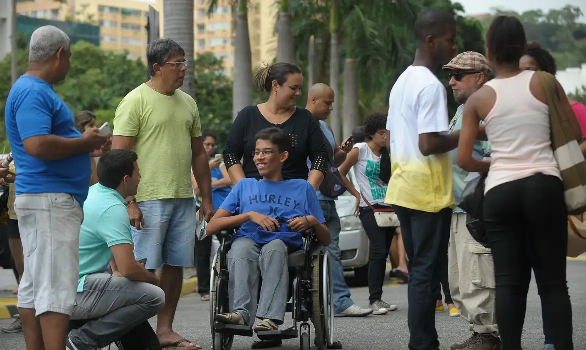 Jovem cadeirante
