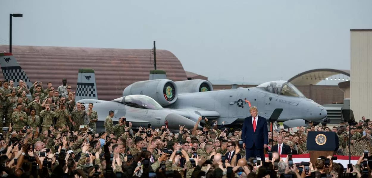 Presidente dos EUA, Donald Trump, durante visita a tropas norte-americanas na base aérea de Osan, na Coreia do Sul - 30/06/2019 
