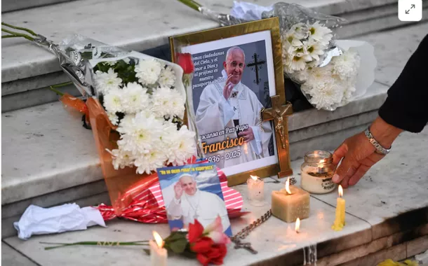 Cardeais iniciam preparativos para funeral do Papa Francisco e transição na liderança da Igreja