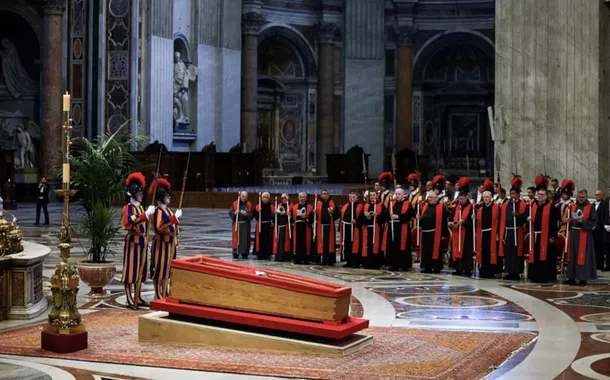 Começa velório público do Papa Francisco na Basílica de São Pedro