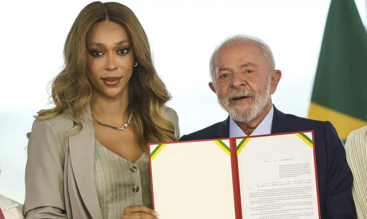 Erika Hilton e Lula