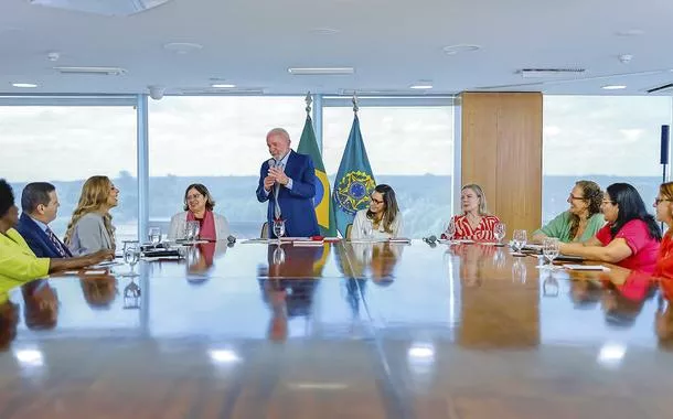 Lula sanciona projetos de lei para a proteção dos direitos das mulheres