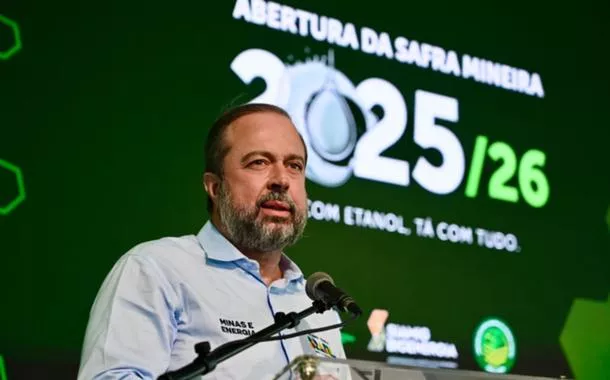 Silveira reforça defesa da reeleição de Lula e gera desconforto em evento do agro com a presença de Caiado e Kassab em Minas