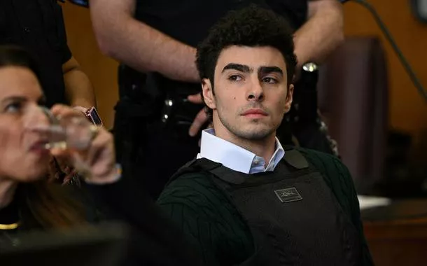 Luigi Mangione se declara inocente conforme promotores buscam pena de morte