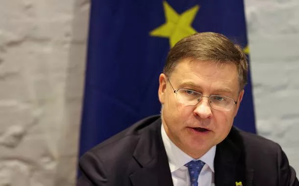 EUA e UE estão longe de acordo sobre tarifas, diz Dombrovskis, da UE