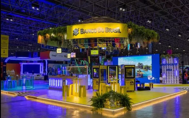 Estande do Banco do Brasil no Web Summit Rio 2025. 