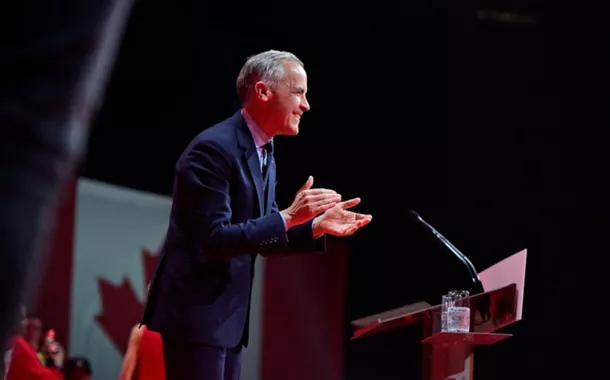 Mark Carney faz o discurso da vitória nas eleições canadenses