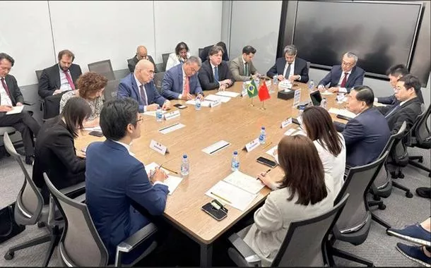 Rui Costa com outras lideranças