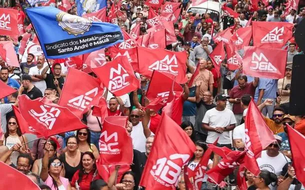Metalúrgicos do ABC fazem ato junto com movimentos sociais 