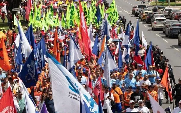 Trabalhadores no 1º de maio
