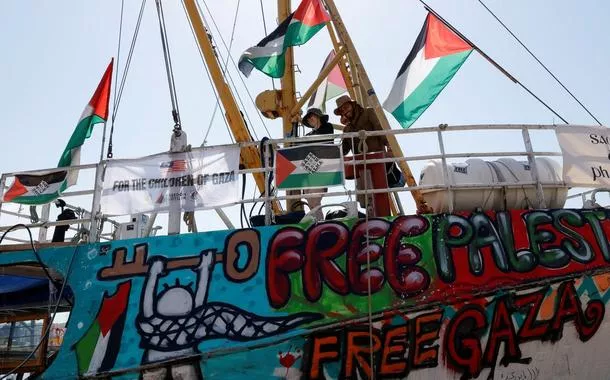 Flotilha da Liberdade retorna ao mar rumo a Gaza após ataque com drones em águas internacionais