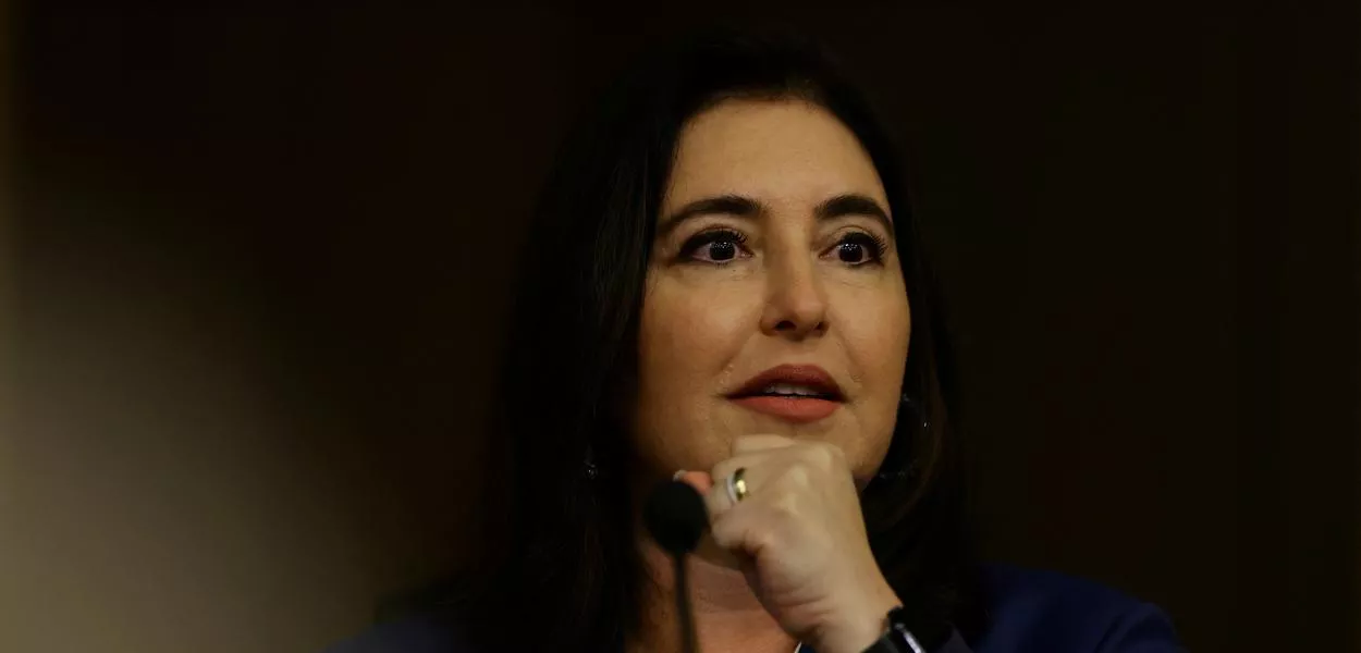Ministra do Planejamento e Orçamento, Simone Tebet, em cerimônia no Banco Central, em Brasília - 02/04/2025