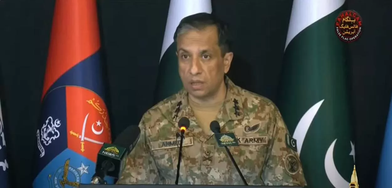 Tenente-general Ahmed Sharif Chaudhry