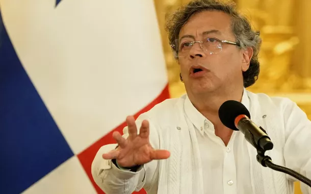 O presidente da Colômbia, Gustavo Petro, discursa na Cidade do Panamá, Panamá, em 28 de março de 2025.