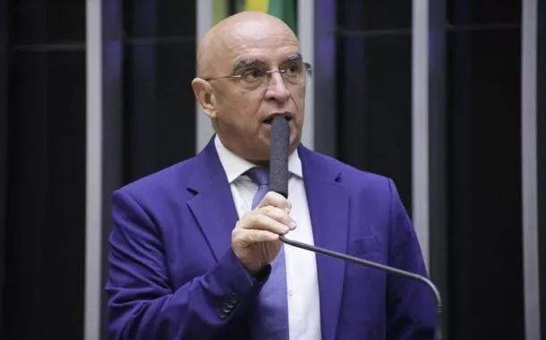 Líder do PDT na Câmara diz que partido desembarcou da base do governo por descontentamento: 'não tem chantagem'