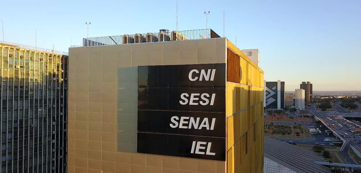 Confederação Nacional da Indústria e outras entidades