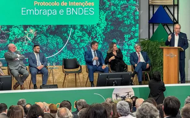 BNDES firma parceria com Embrapa para ampliar pesquisa agropecuária e enfrentar crise climática