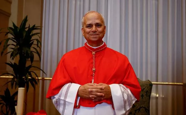 O cardeal Robert Francis Prevost, agora papa Leão 14 
