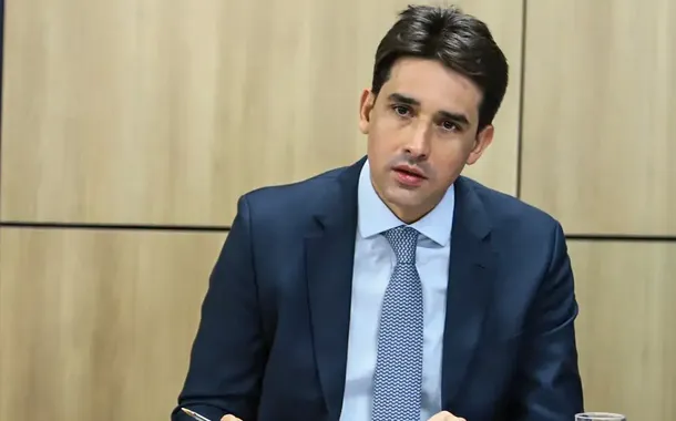 Silvio Costa Filho admite planos de disputar o Senado, mas diz que decisão depende de Lula