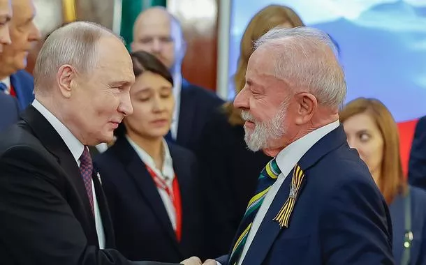 Vladimir Putin e Lula se encontram em Moscou