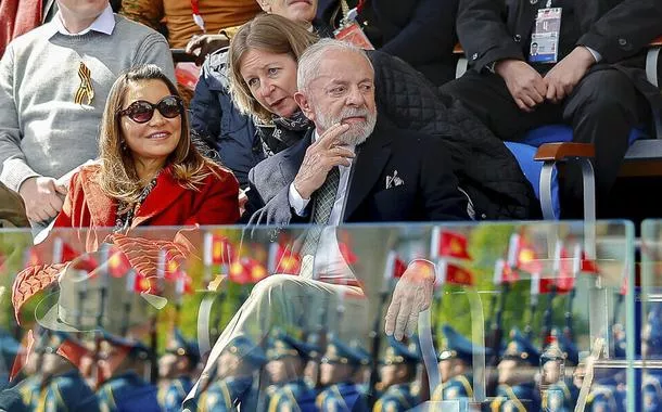 Vídeos mostram Lula durante desfile do Dia da Vitória, na Rússia