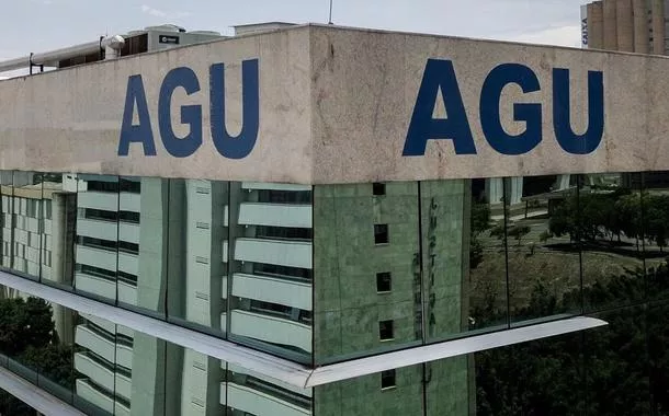 AGU pede bloqueio de bens de mais 14 investigados por fraude no INSS