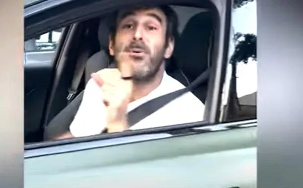 Homem estava em um carro de luxo