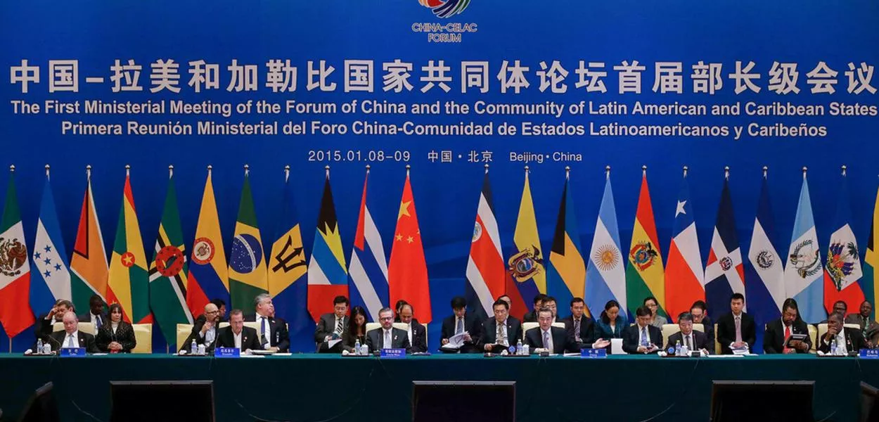 Primeira reunião ministerial China-CELAC na Casa de Hóspedes Diaoyutai em Pequim, 8 de janeiro de 2015.