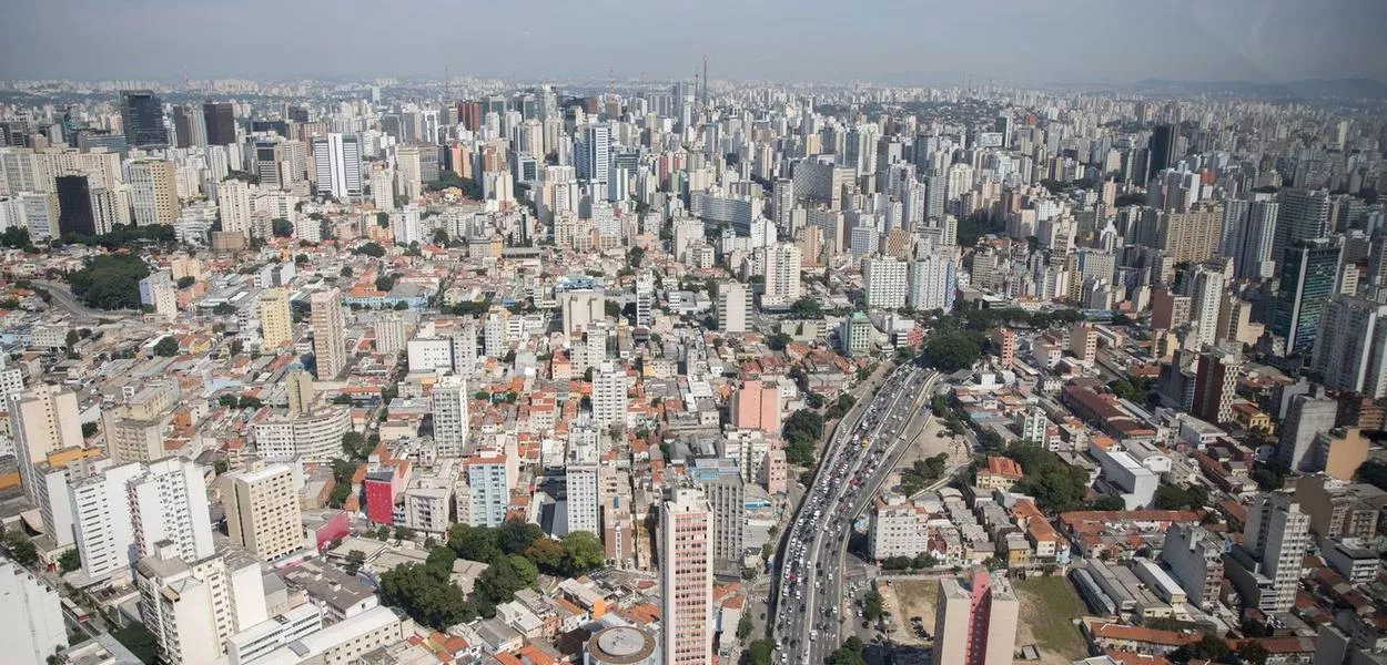 Vista aerea da cidade de São Paulo - 27/03/202