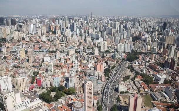 Vista aerea da cidade de São Paulo - 27/03/202