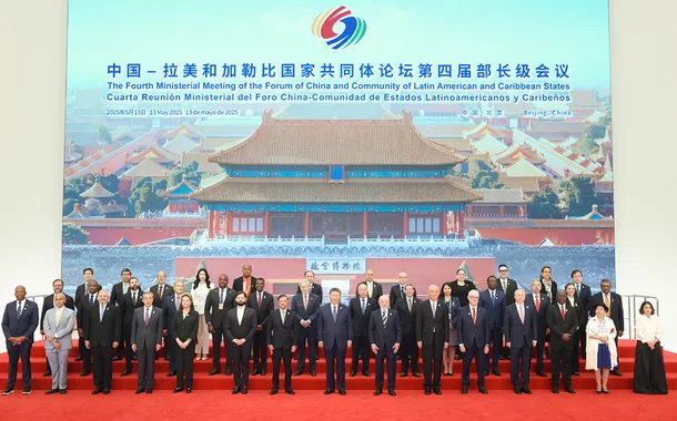 Xi Jinping recebeu os líderes e representantes dos países da América Latina e do Caribe 