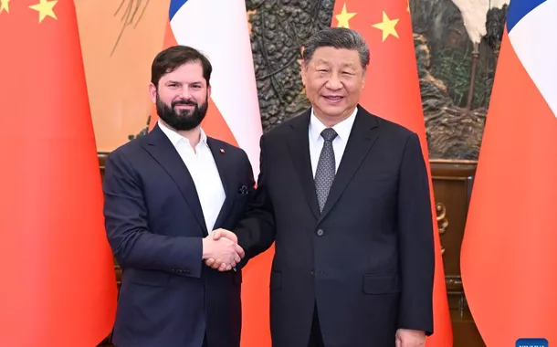 Xi reúne-se com presidente chileno