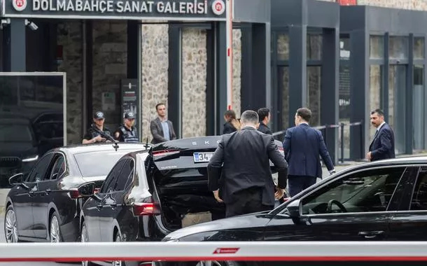 Veículos chegam para negociação sobre Ucrânia em Istambul