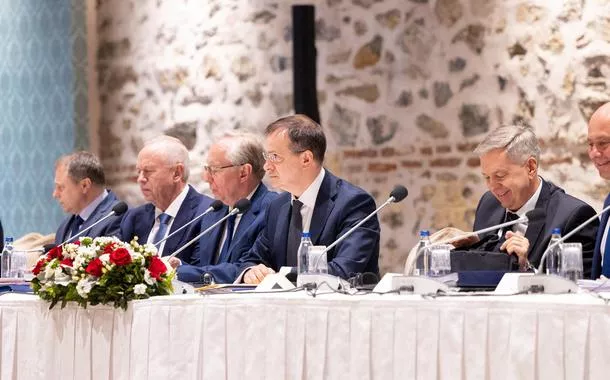 Negociação entre Ucrânia e Rússia em Istambul termina; russos saem satisfeitos