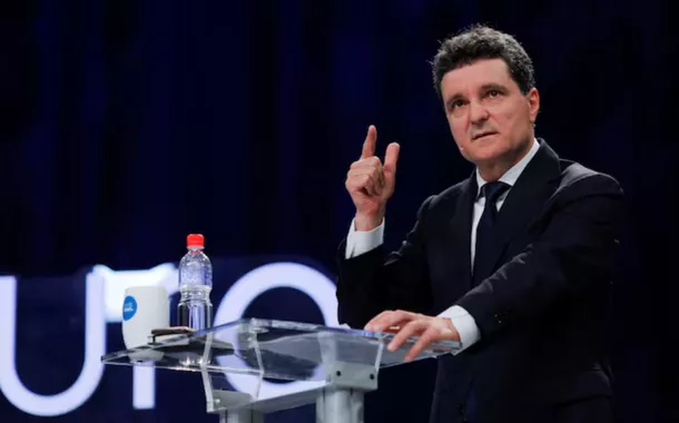 Centrista Nicusor Dan vence presidência da Romênia e freia avanço da extrema-direita