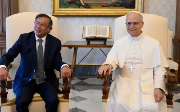 O presieente colombiano Gustavo Petro em audiência com o Papa Leão XIV 