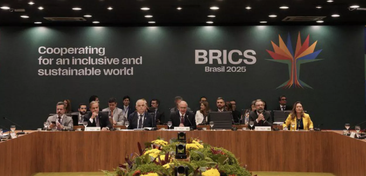 Alckmin participa de reunião do BRICS