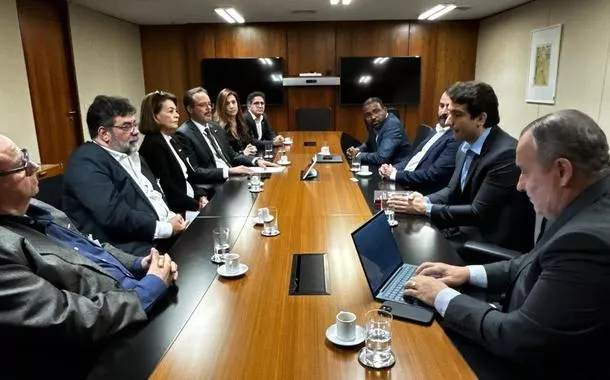 Diretoria do SINAL realiza primeiro encontro com Galípolo e reafirma oposição à PEC 65
