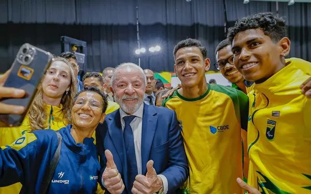 Lula renova patrocínio ao Comitê Paralímpico e anuncia universidade do esporte