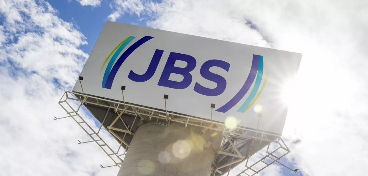 JBS anuncia aporte milionário para ampliar produção de frangos no Paraguai