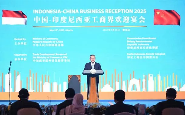 Premiê Li pede que China e Indonésia ampliem cooperação e protejam livre comércio