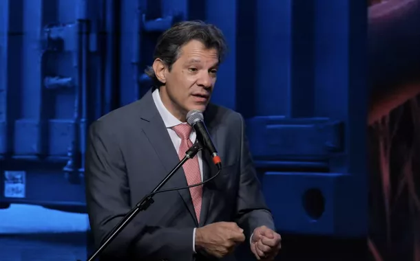 Haddad rebate críticas sobre carga tributária e afirma que país vira a página do déficit estrutural