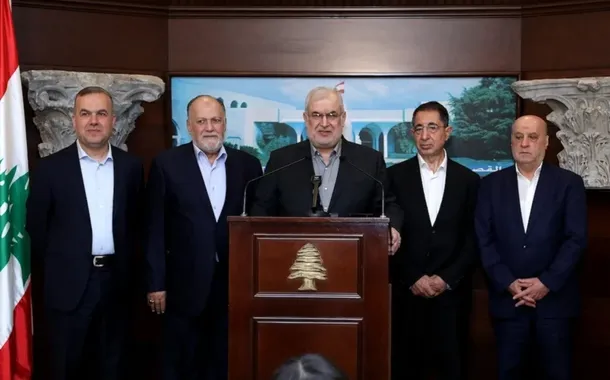 O presidente do Líbano, Joseph Aoun, com parlamentares do país - 26/05/2025