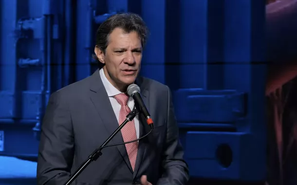 Governo tem até o fim da semana para resolver como compensará recuo no IOF, diz Haddad