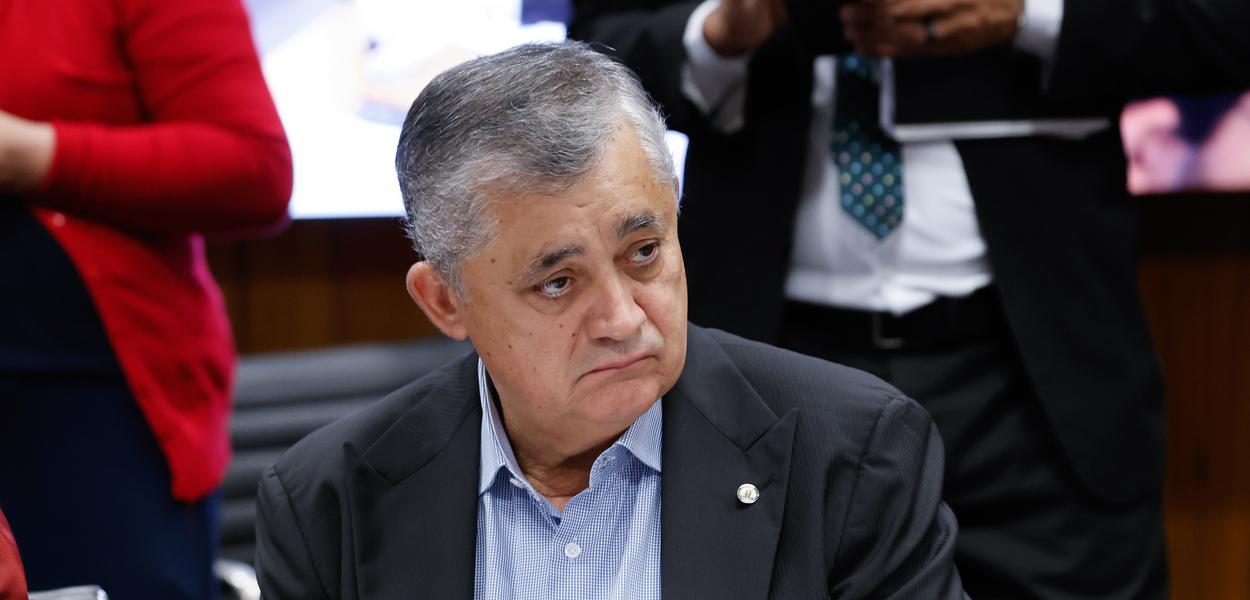José Guimarães Lamenta Morte de Raimundo Rodrigues Pereira e Exalta Legado Democrático
