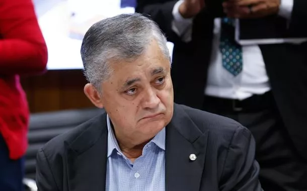 José Guimarães