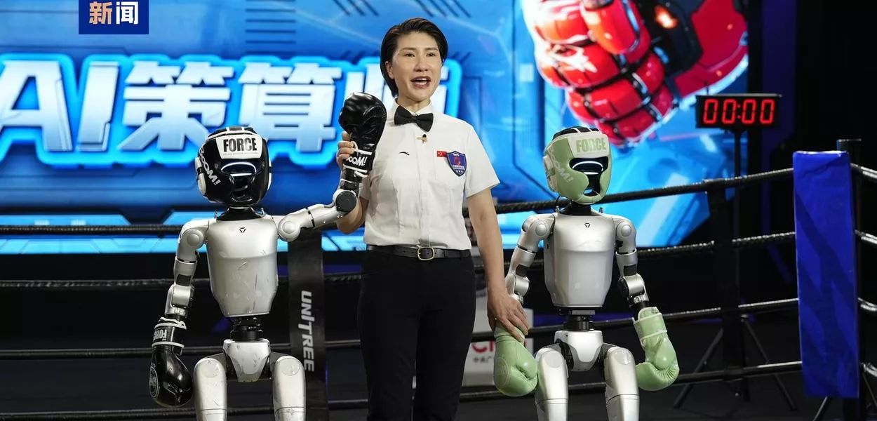 CMG realiza primeira competição de luta de robôs do mundo